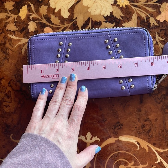 B MAKOWSKY purple studded leather wallet cardholder - Picture 4 of 5